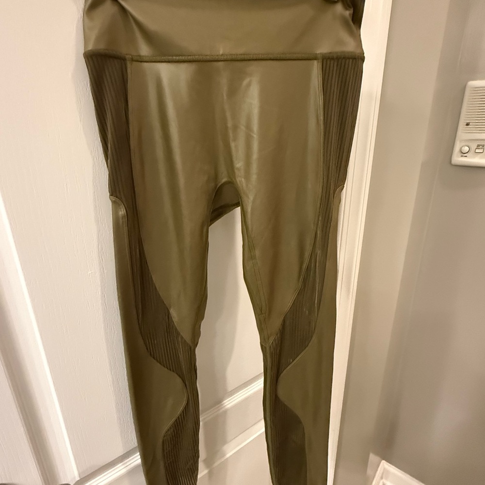 Fabletics Dark Moss Shine Leggings
